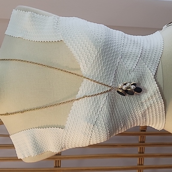 Goldtone chain necklace with faux pearls and navy blue with gold disc's pendant - Picture 2 of 5